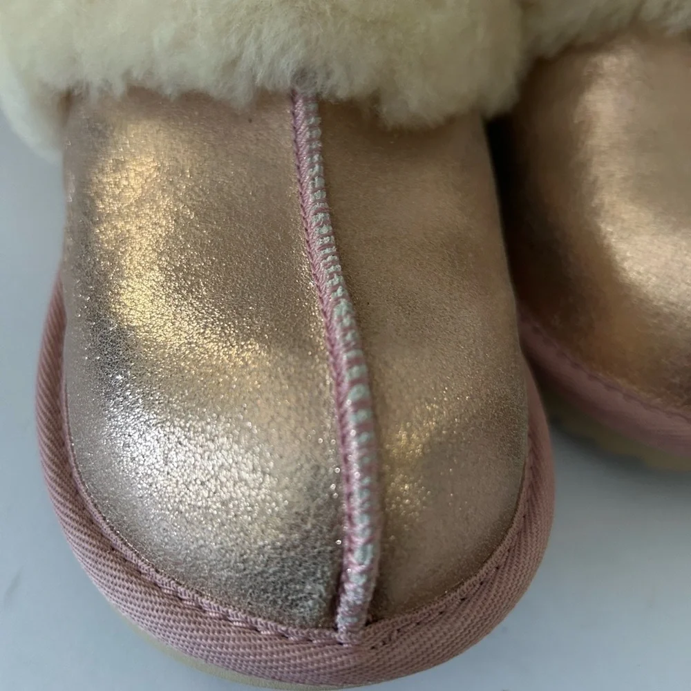 NEW UGG Cozy II Genuine Metallic Glitter Slippers in Rose Gold size 4.